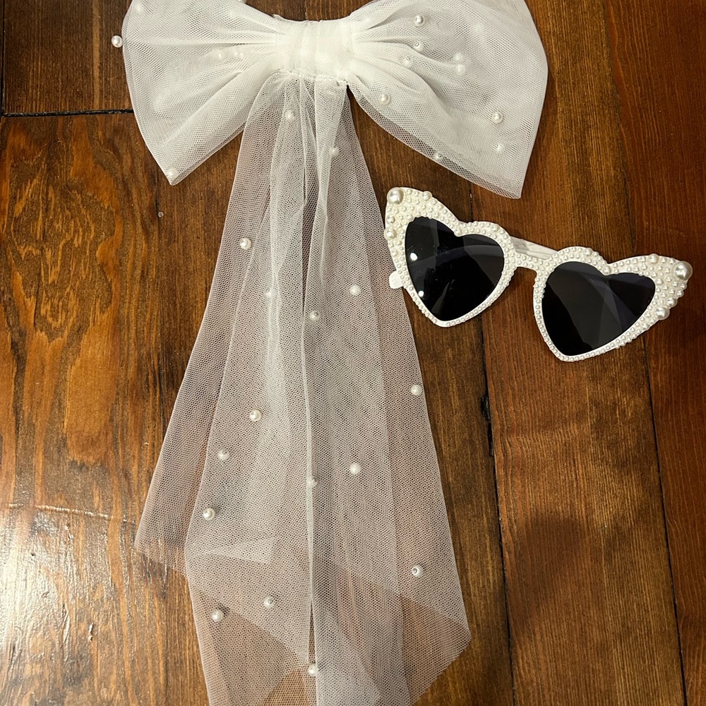 Untamed Petals “Penelope” pearl bow and “Marley” sunglasses bundle